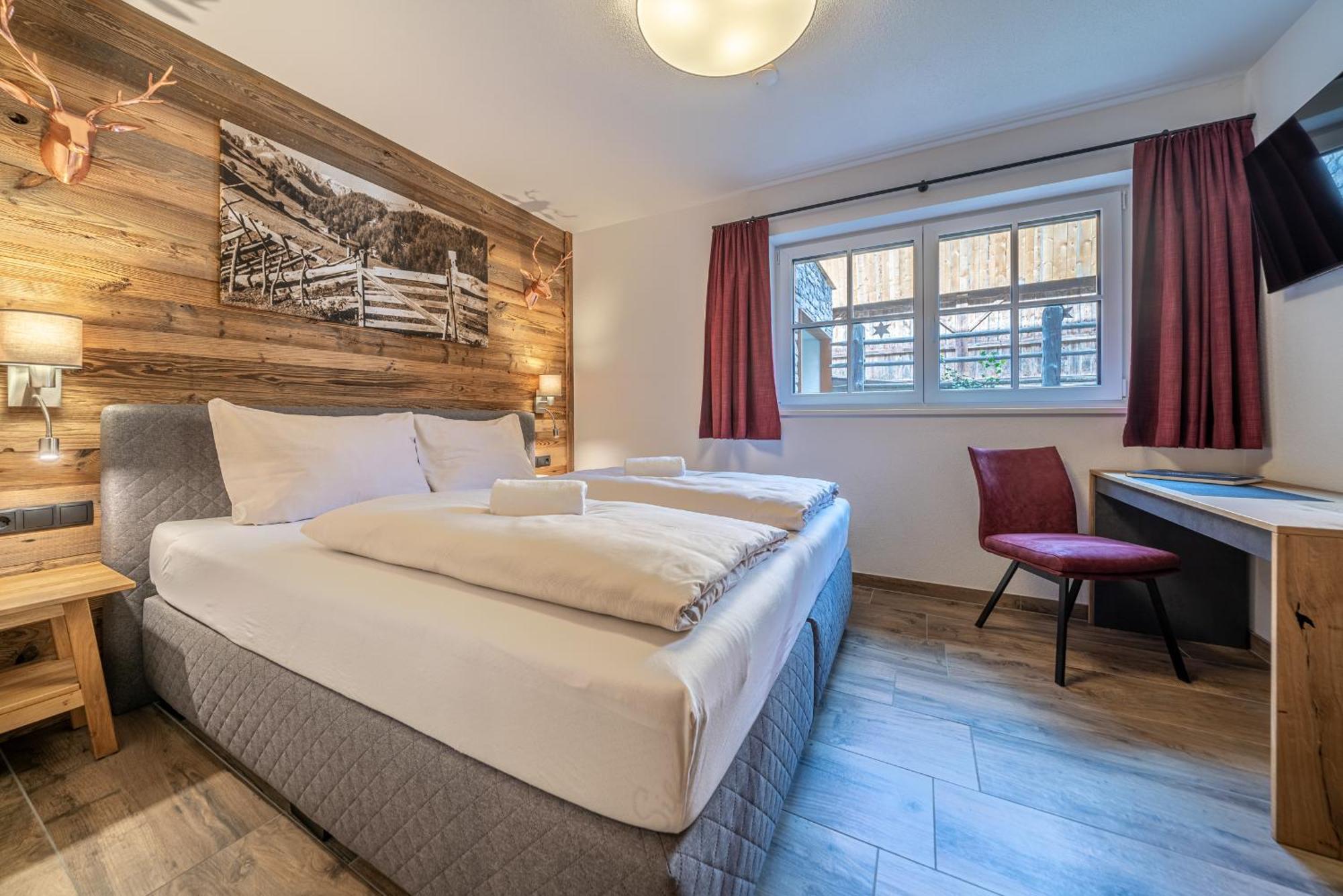 Der Ortnerhof - Hotel & Reiterhof Prägraten Kültér fotó